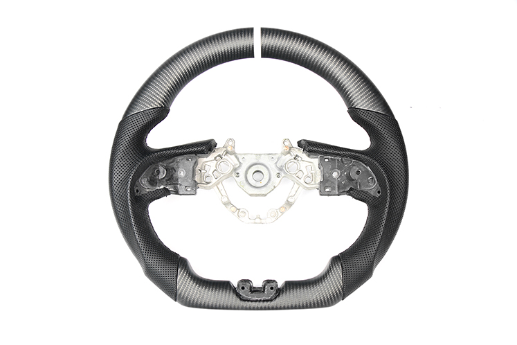 SBD GTR Carbon Fiber Steering Wheel (2017-2024 Models) - Image 5