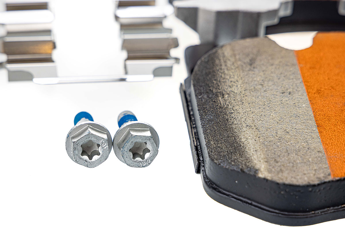 SBD Ceramic Brake Pads For 2020+ BMW M50i/M60i Series Iron Rotors - Image 3